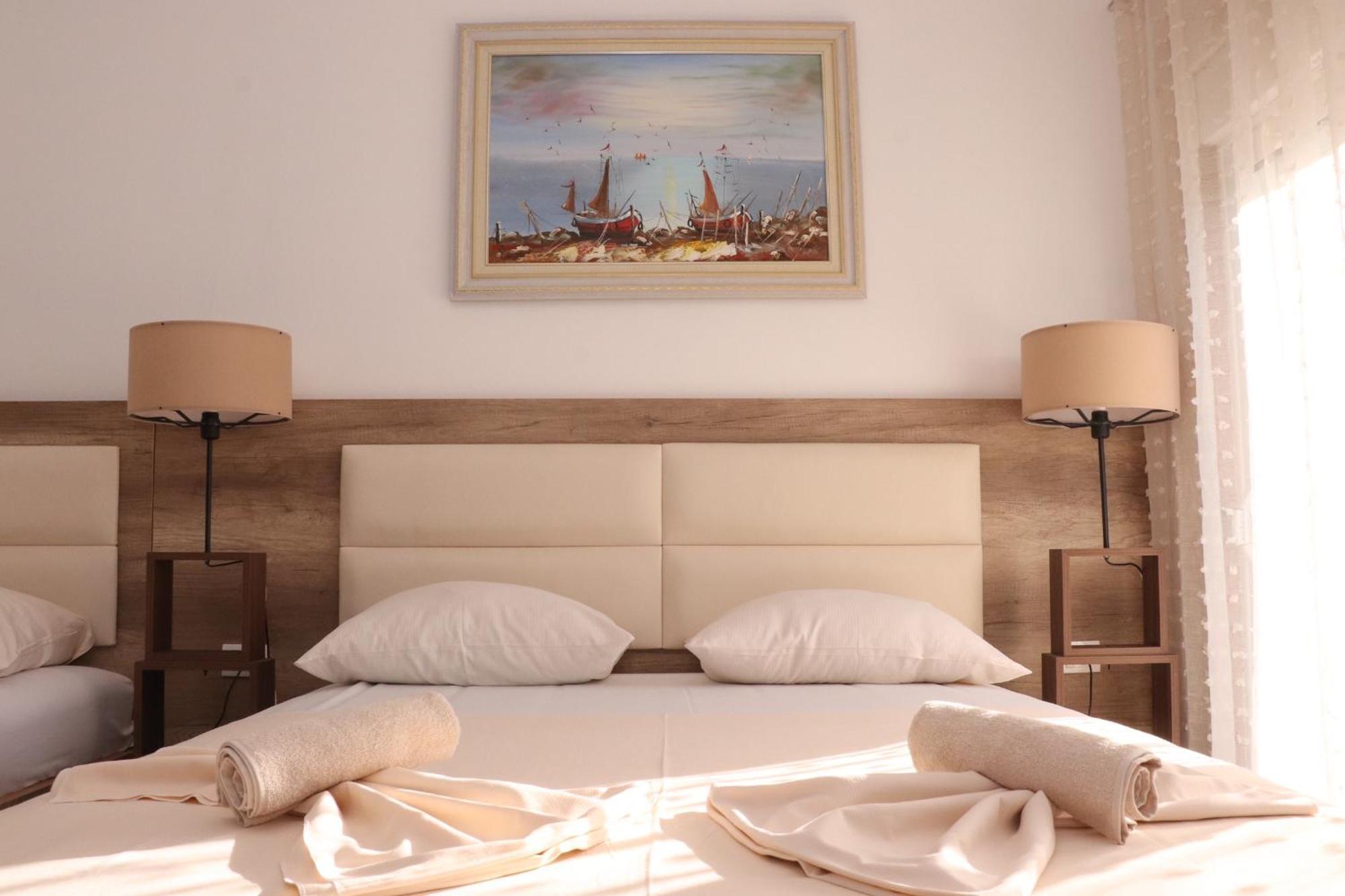 Gjinaj Apartments Ulcinj Eksteriør bilde