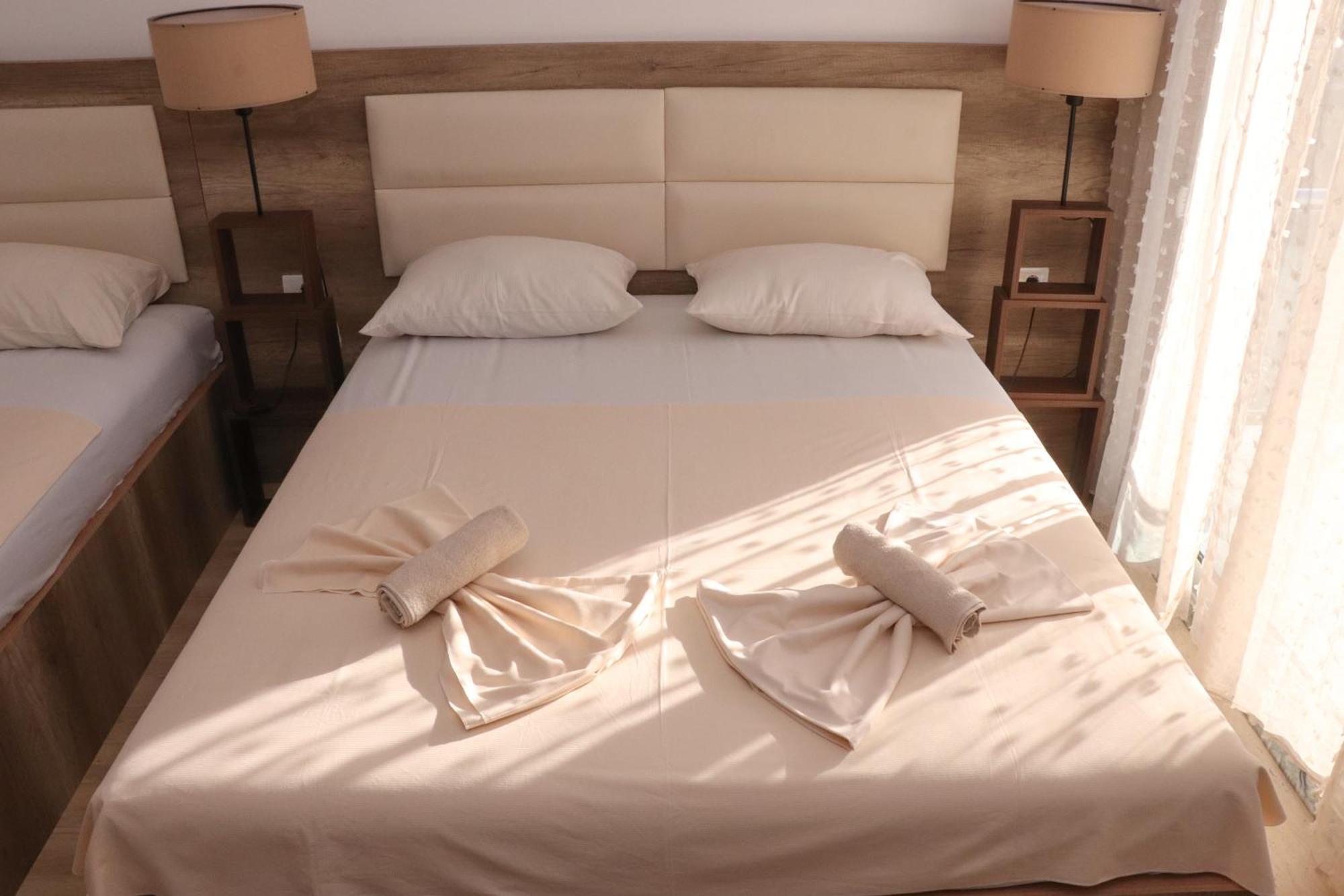 Gjinaj Apartments Ulcinj Eksteriør bilde