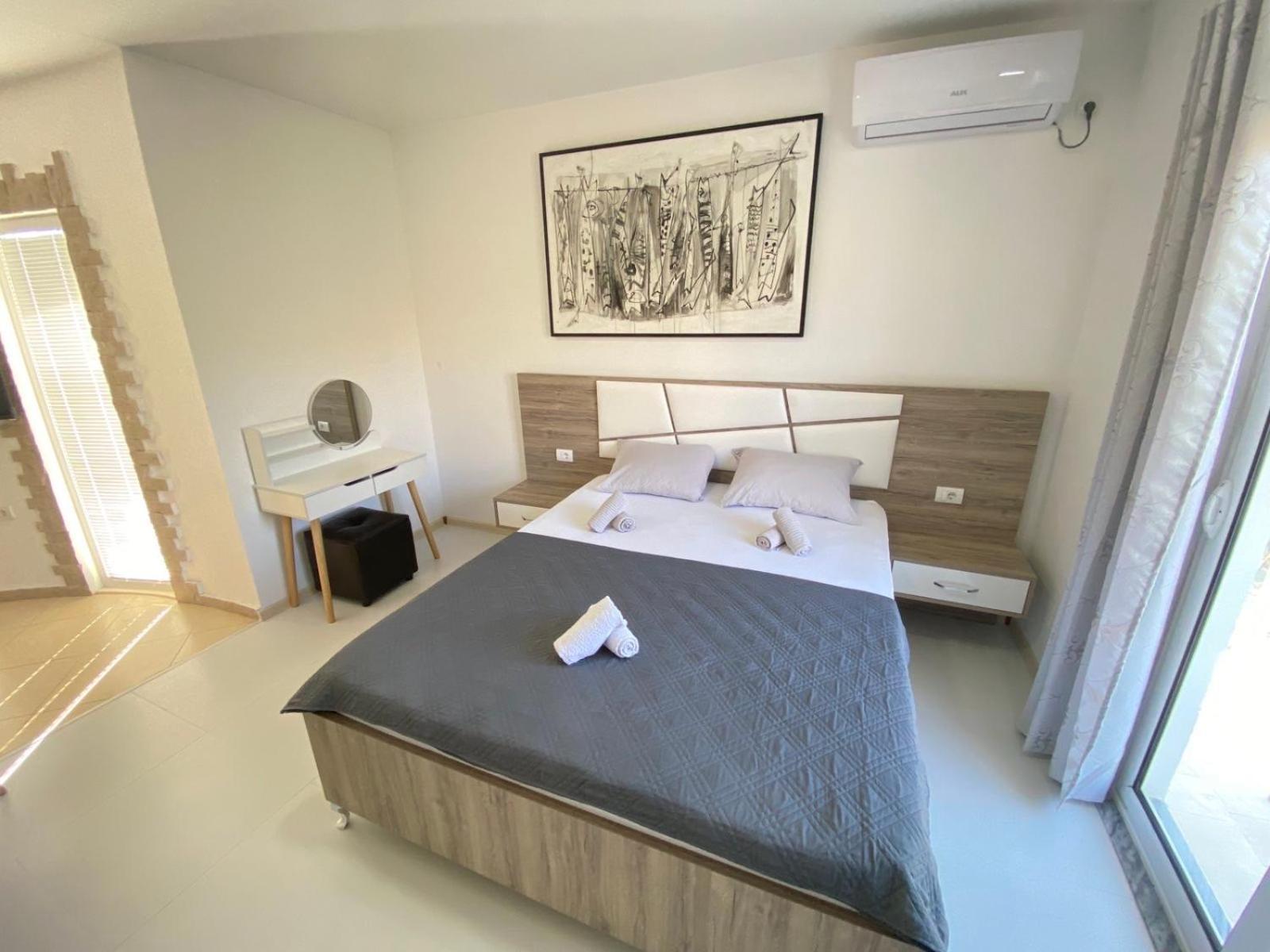 Gjinaj Apartments Ulcinj Eksteriør bilde