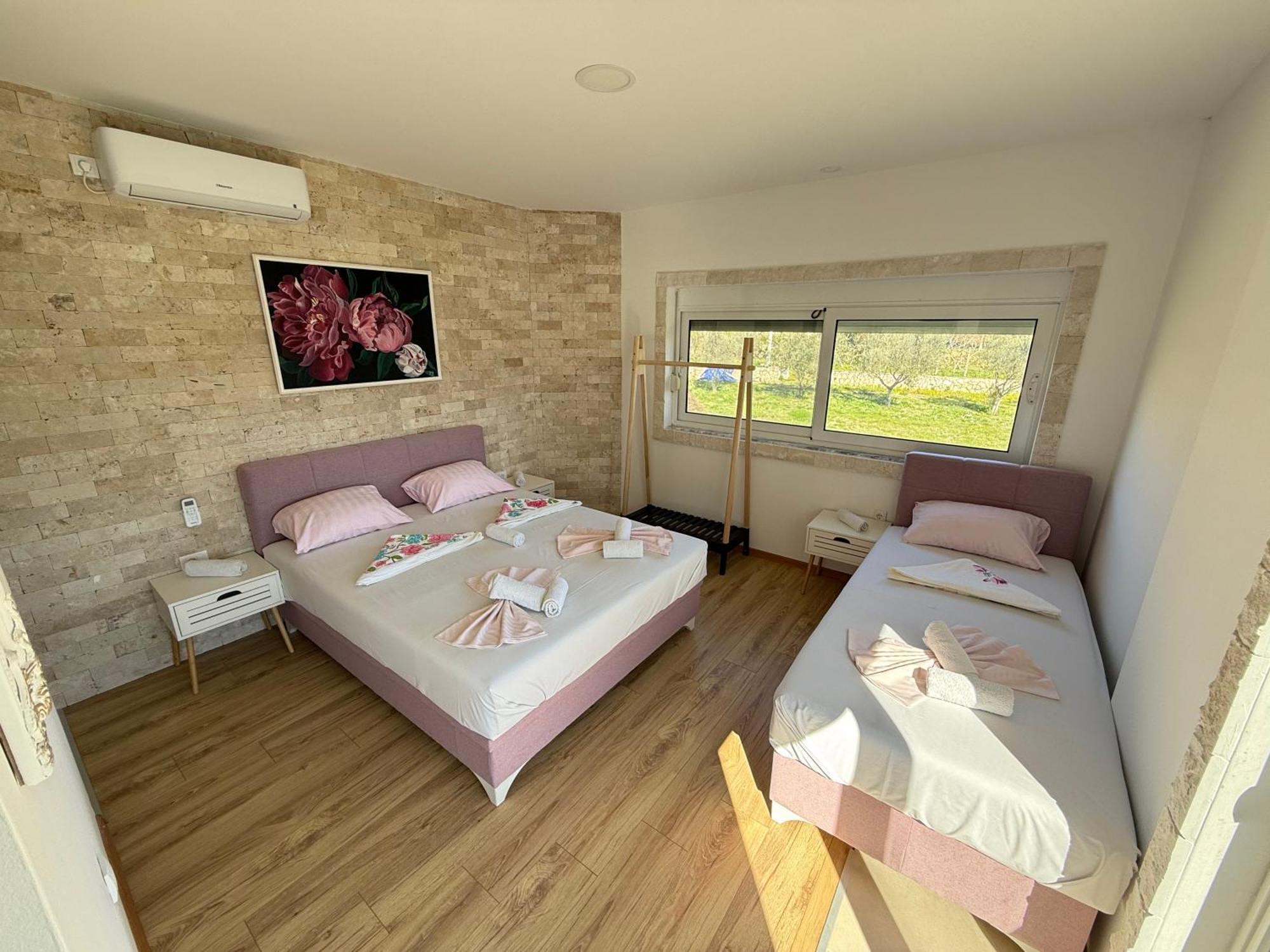 Gjinaj Apartments Ulcinj Eksteriør bilde