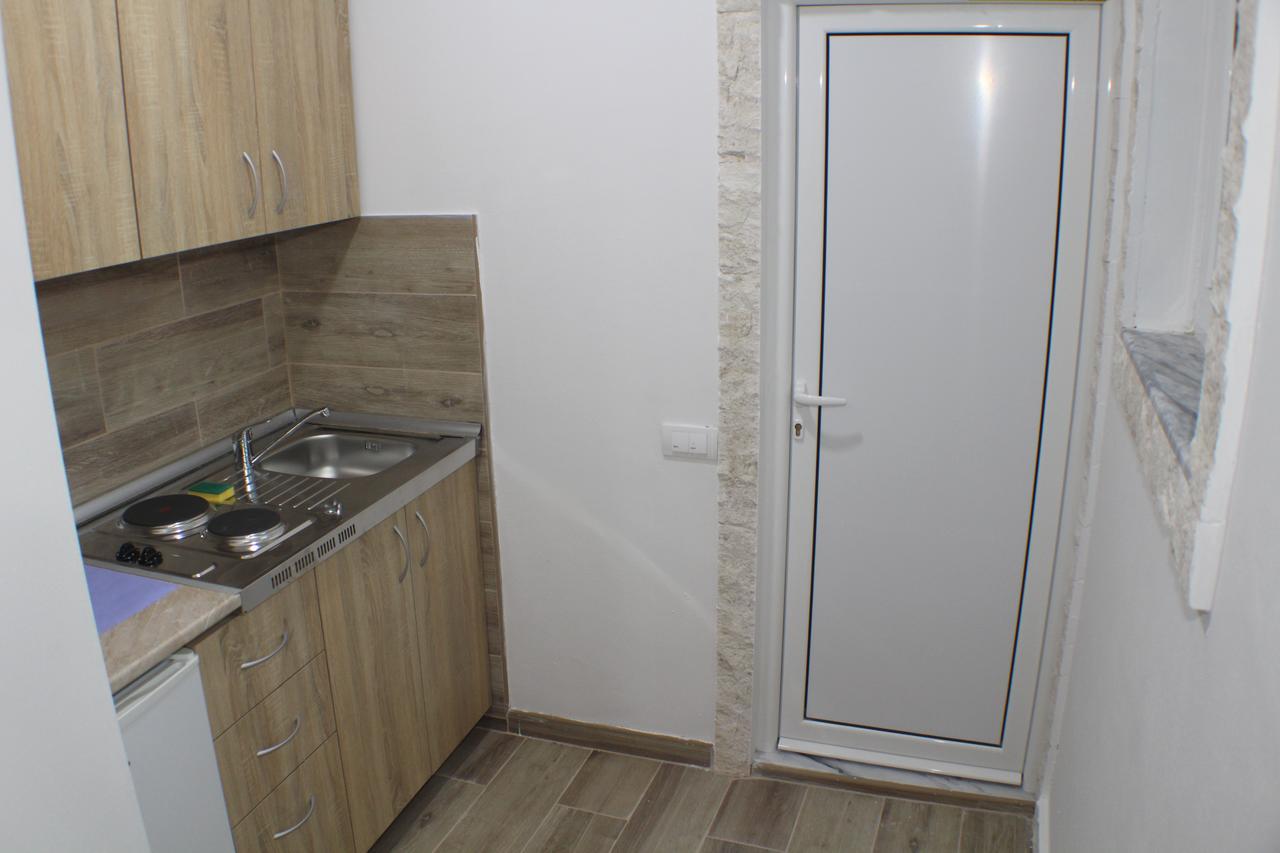 Gjinaj Apartments Ulcinj Eksteriør bilde